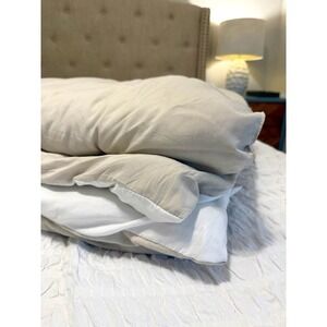 Reversible Queen Comforter – Neutral Beige & White